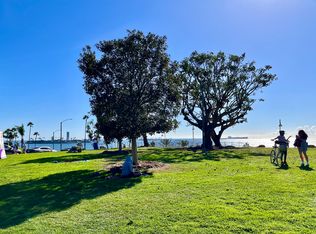 45 Hermosa Ave, Long Beach, CA 90802