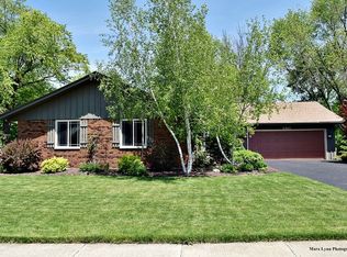 2465 Bradford Dr, Aurora, IL 60506