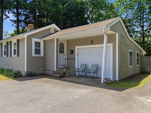 2nd image of 351 Maple St