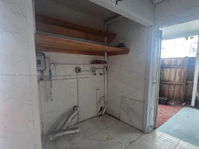 4241 W 10th Ln #7 — Photo 12