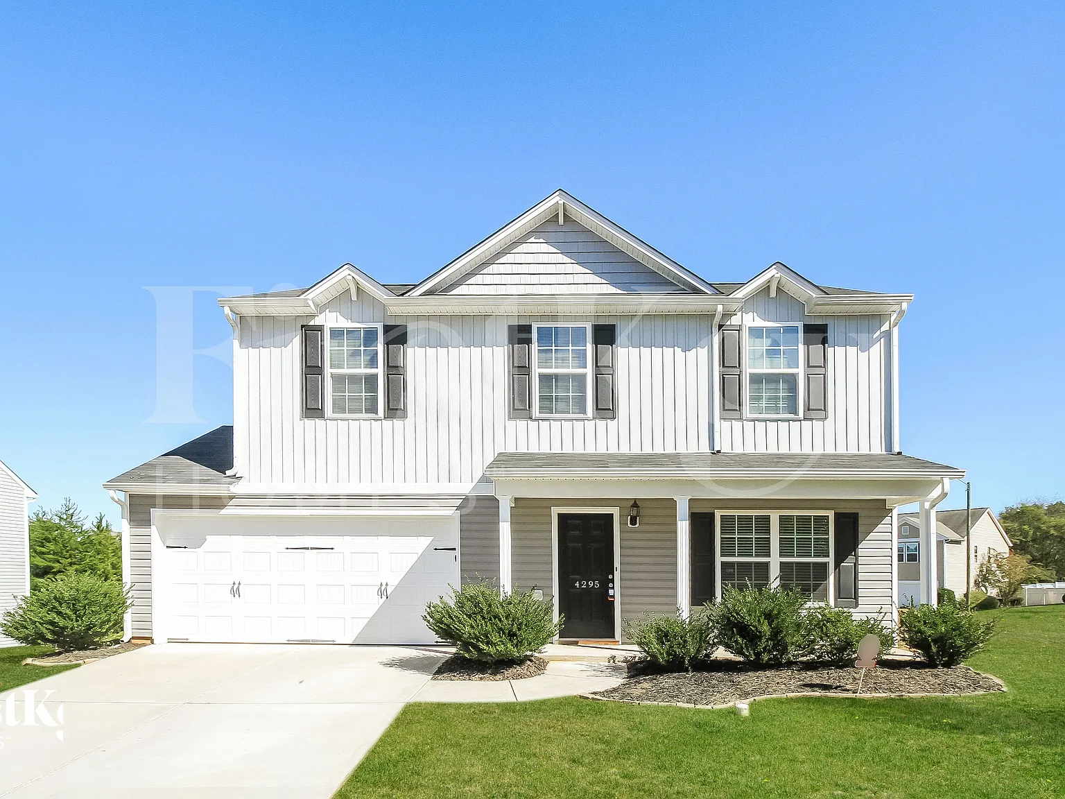 3 bed, 2.5 bath, 1601 sqft, $1,735 — Photo 1