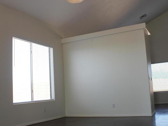 5th image of 5819 N Laguna Ct