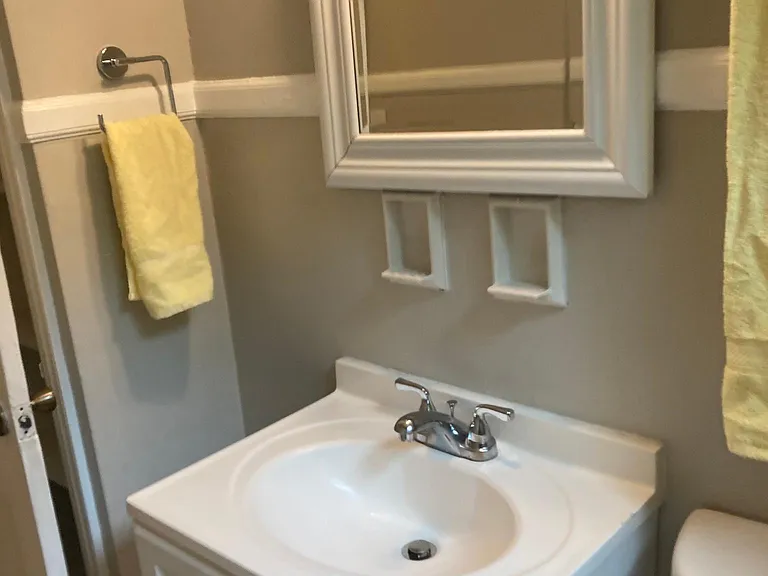 2234 Stratford Ave — Photo 10