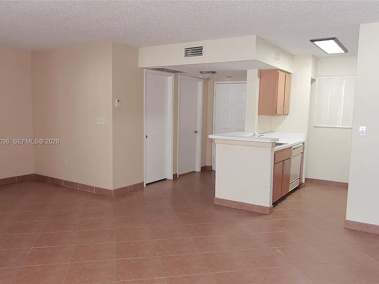 2890 N Oakland Forest Dr #206 — Photo 6