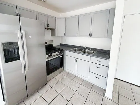 5100 N Sheridan Rd #505 — Photo 5