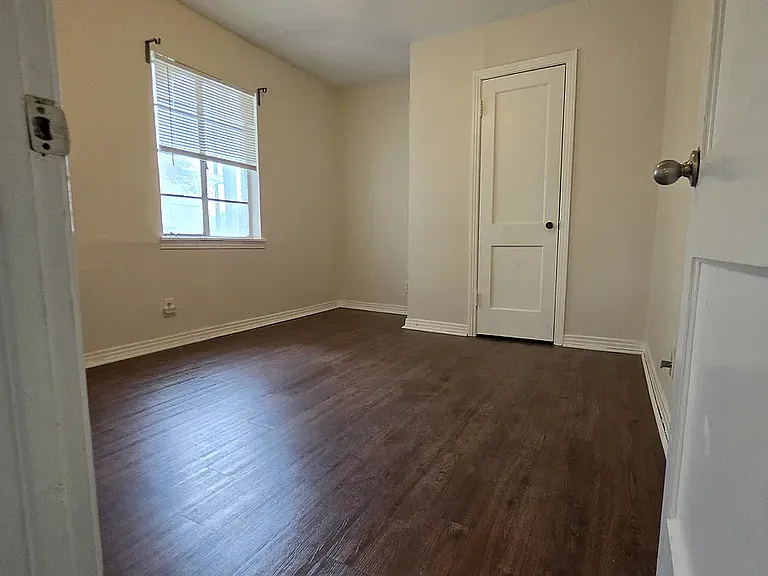 3819 S Shepherd Dr #2 — Photo 7