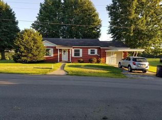 808 E Karsten St, Steeleville, IL