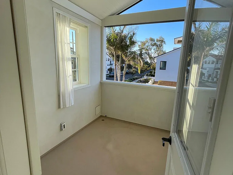 613 Poppy Ave — Photo 21