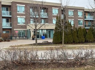 65 Via Rosedale Way #301, Brampton, ON L6R3N8