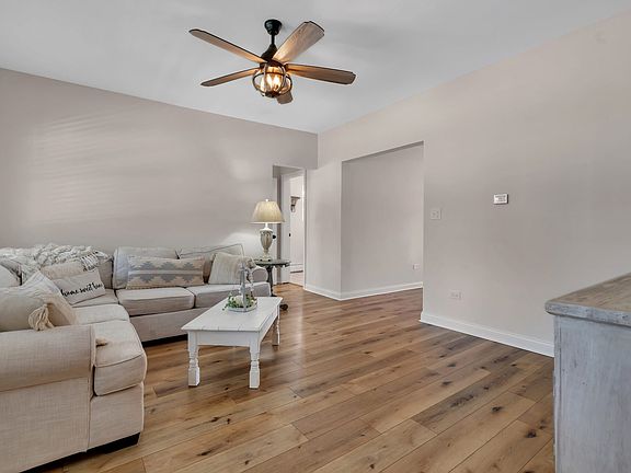 4th image of 316 W Corning Ave