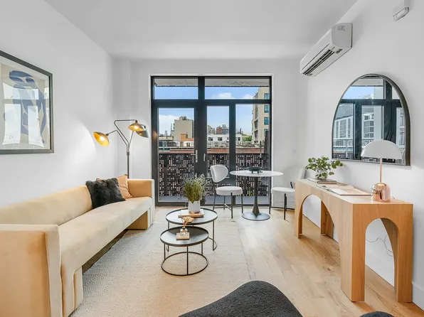 38-27 32nd St, Long Island City, NY