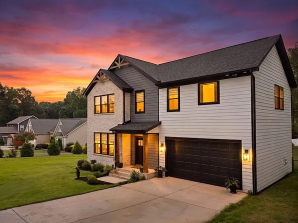 208 Morris Farm Rd, Stanley, NC 28164