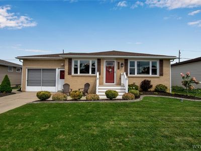 112 Parwood Dr, Cheektowaga, NY, 14227