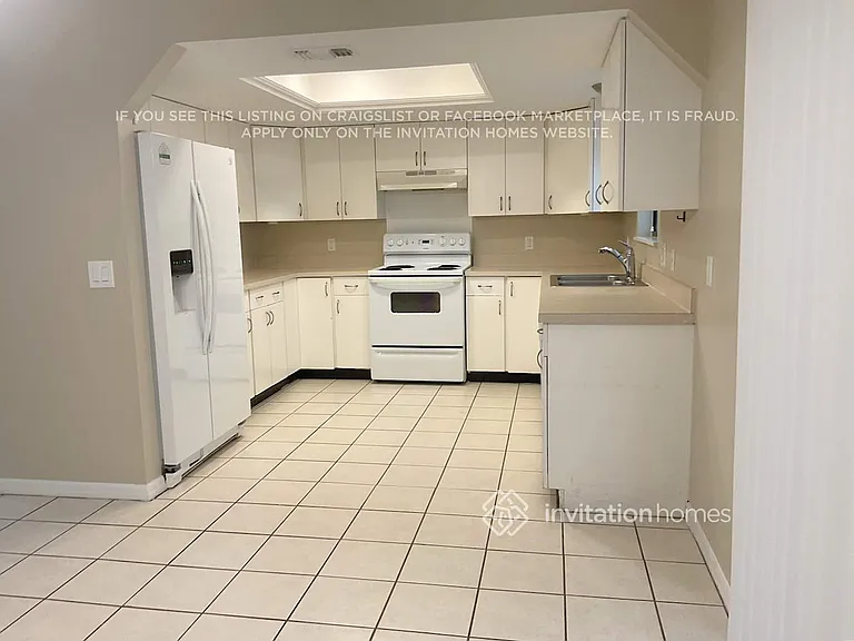 490 Albenga Rd NW — Photo 4