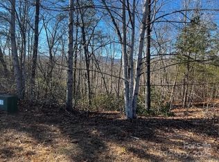 37 N Mountain Ln, Mill Spring, NC 28756