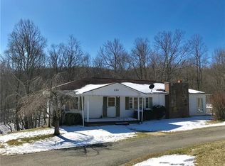 979 Buchanan Rd, White, PA 15490