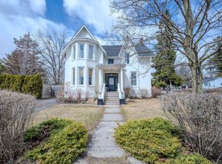 201 Bridge St W, Greater Napanee, ON K7R 2E5