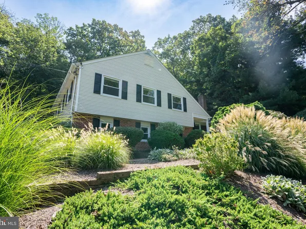 48 Gwen Ln, Devon, PA 19333