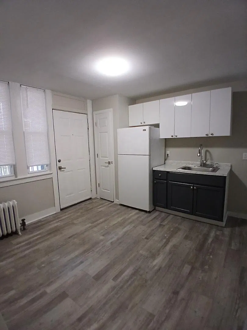15 Allen Place — Photo 1
