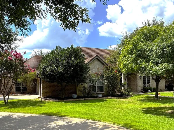 3722 Cove Timber Ave, Granbury, TX 76049