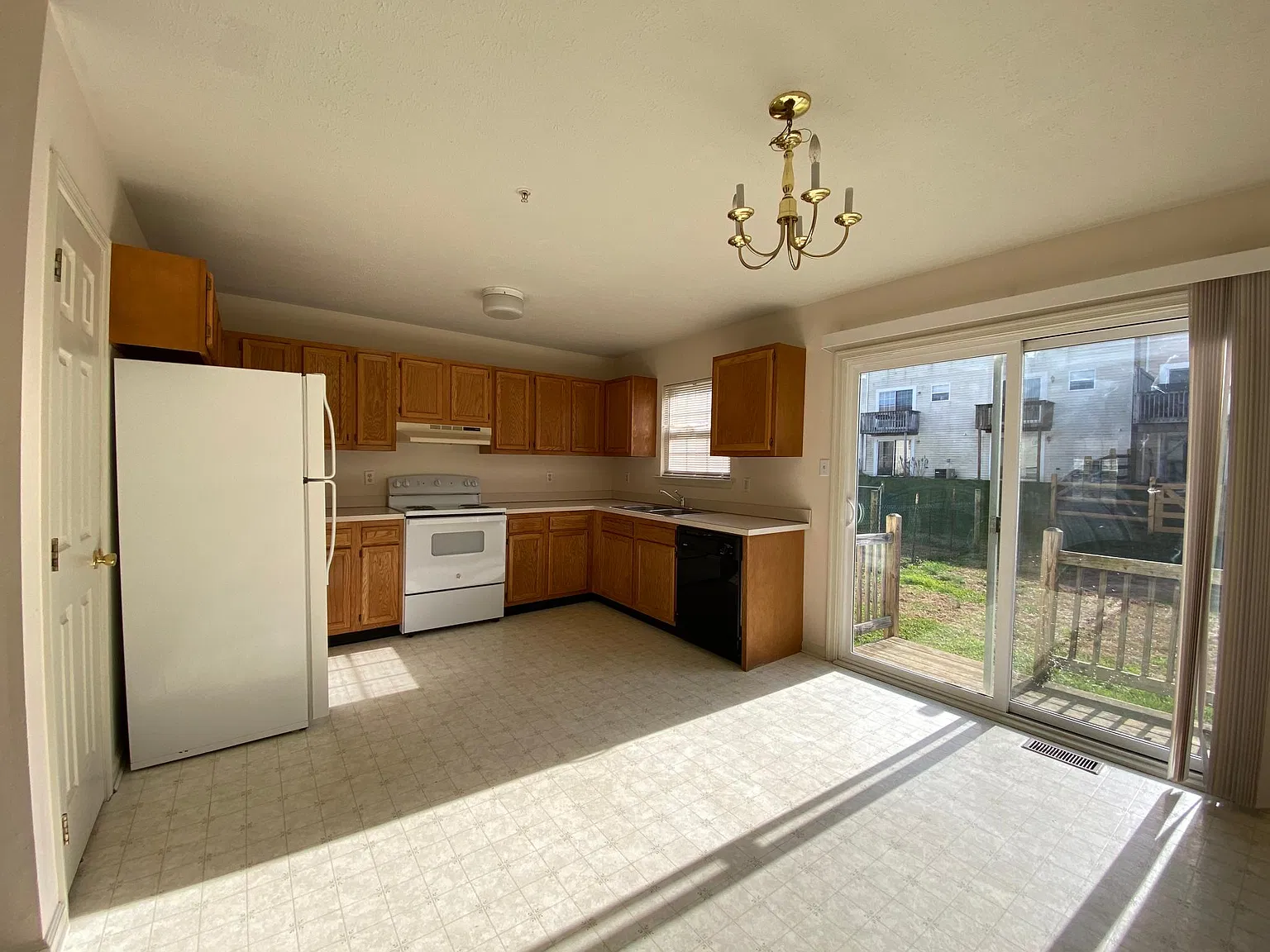 160 Independence Drive — Photo 3