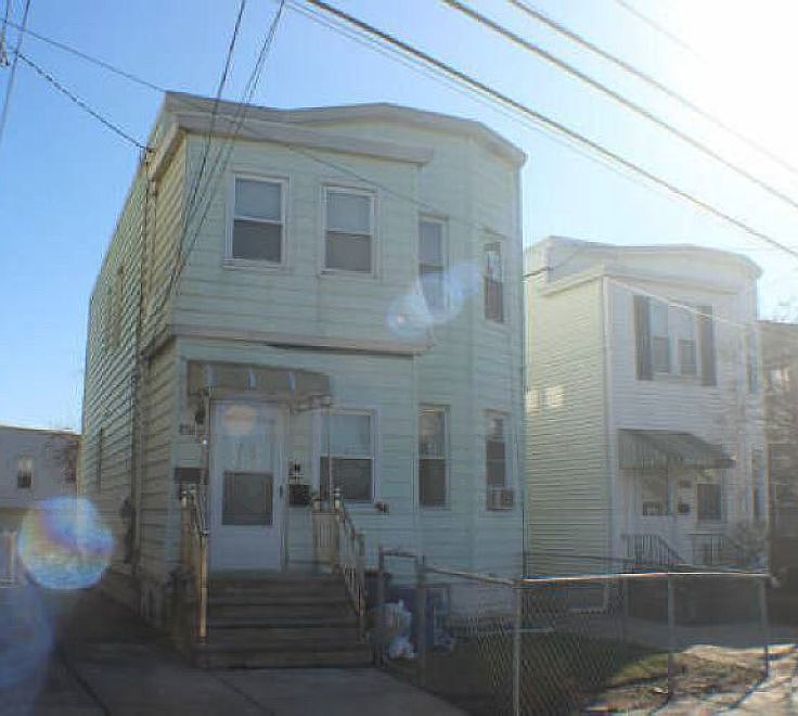 1st image of 130-16 14th Ave