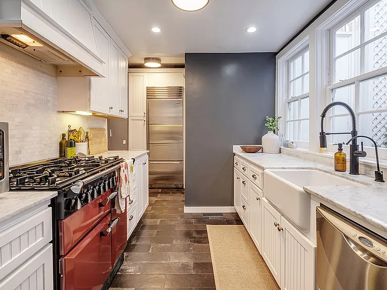 18 Orben Pl — Photo 11