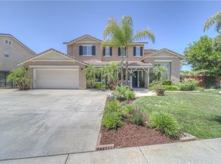 17661 Willow Dr, Riverside, CA 92503