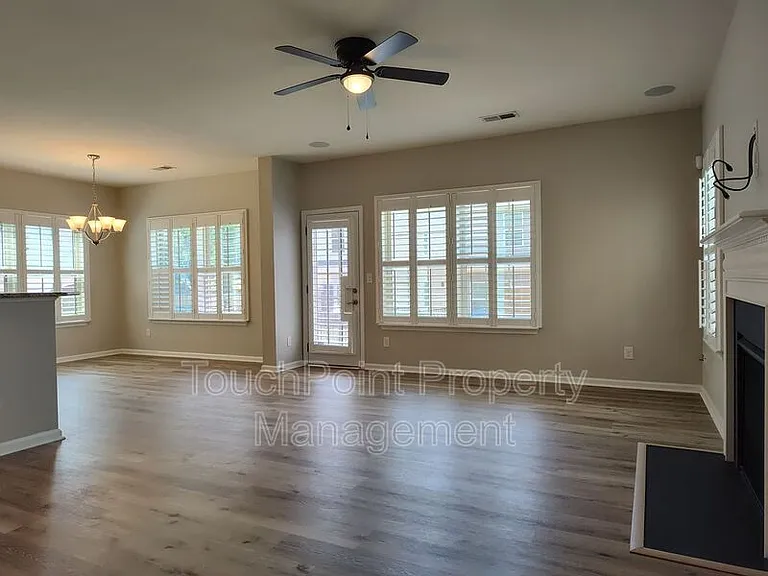 2520 Alyssa Ln — Photo 5
