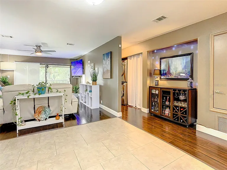 7300 Sunshine Skyway Ln S #201 — Photo 2