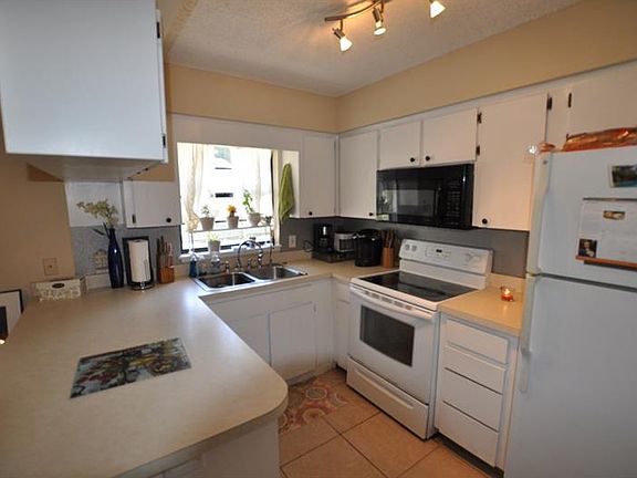 5th image of 4219 Sunny Land Dr