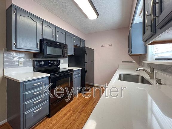 4th image of 8667 Tervada Dr