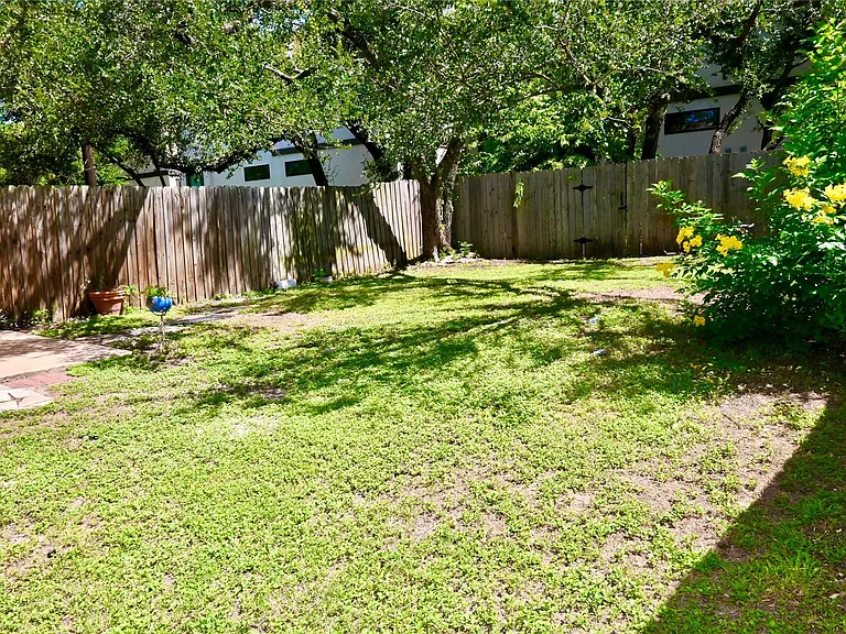 13356 Water Oak Ln #B — Photo 13