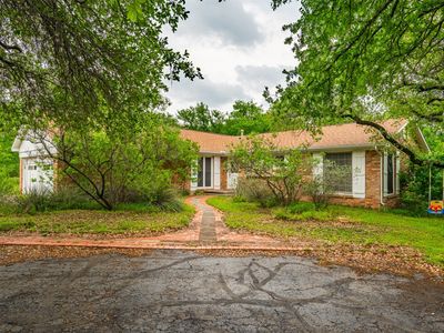 403 Paint Brush Rd, Lakeside, TX, 76108