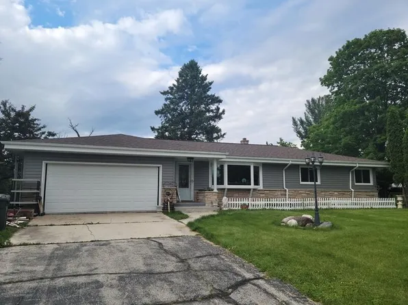 W5626 Terrace AVENUE, Plymouth, WI 53073