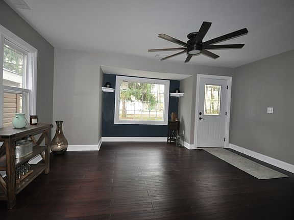 4th image of 21416 W Honey Ln