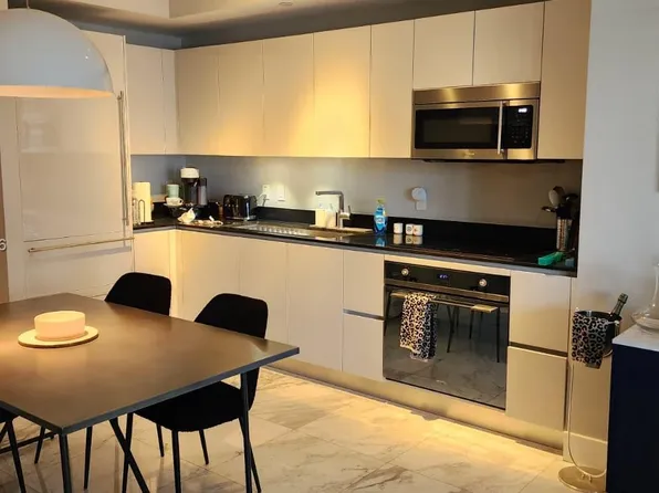 1010 Brickell Ave Unit 4208, Miami, FL 33131