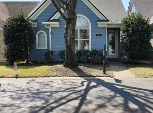 263 Island Village Dr - Property Image