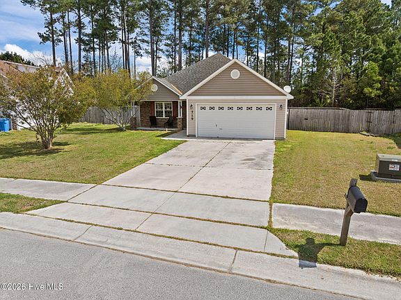 4th image of 719 Savannah Drive