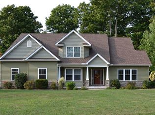4356 Stone Creek Dr, Erie, PA 16506