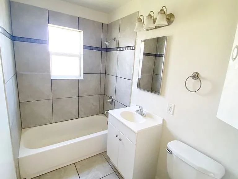 3905 Huron St — Photo 11