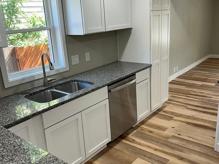 2317 S Topeka Ave — Photo 5