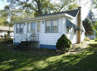 303 Lakeside Dr, Walkerton, IN 46574