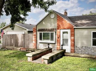 5034 S 53rd St, Omaha, NE 68117