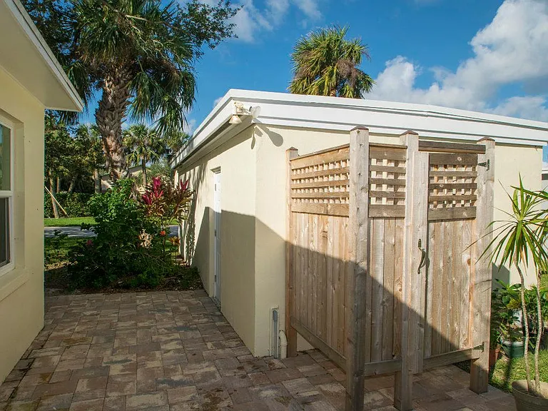 907 Ocean Pl — Photo 16