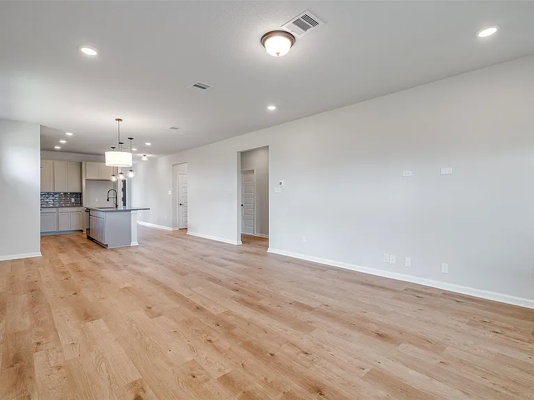 32315 Clouser Minnow Ct — Photo 5