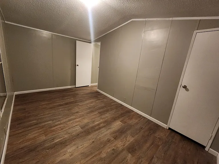 134 Village Dr — Photo 6