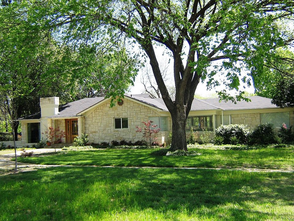 1st image of 8506 Forest Hills Blvd