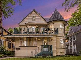 611 Innes St NE, Grand Rapids, MI 49503