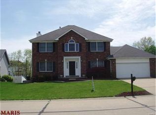 2550 Dunmore Cir, O'Fallon, MO 63368